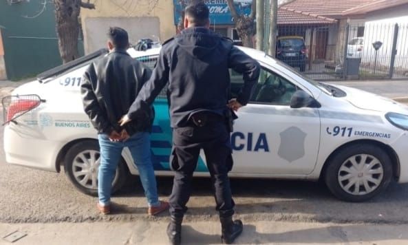 Berazategui: Cruzó un semáforo en rojo y terminó detenido